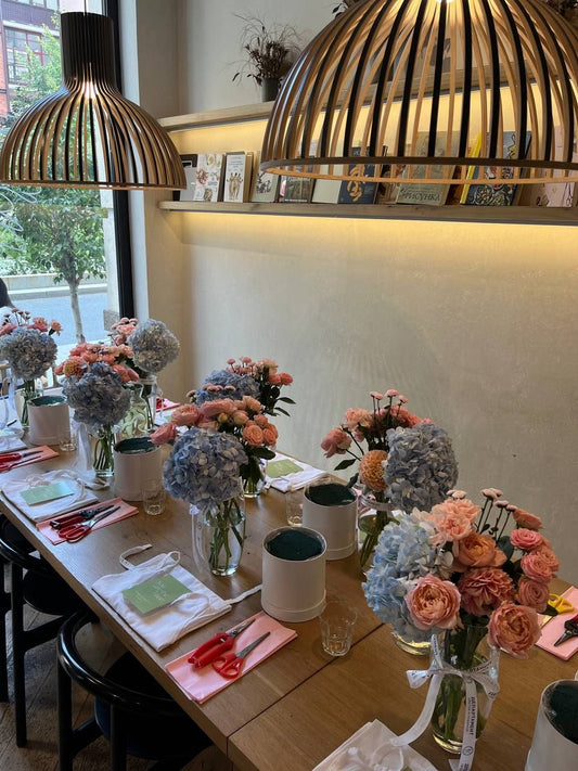 Atelier floral pour créer son bouquet à son image avec Pomelo chez Môme Boutique à Habsheim le 7/03 🌷